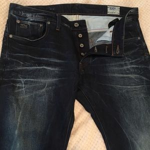 Men’s Straight Leg Denim Jeans NWOT.
